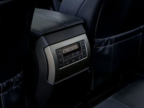 Used 2018 Lexus GX 460 Premium w/ Premium Package image 42