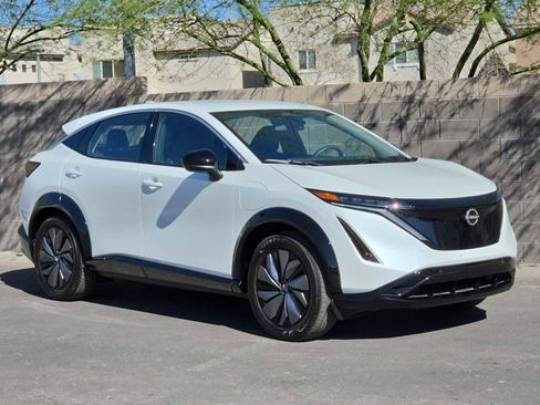 Used 2024 Nissan Ariya ENGAGE image 3