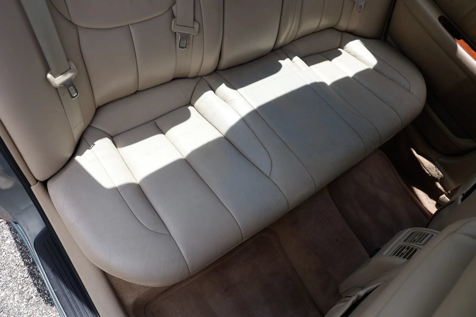 Used 2001 Toyota Avalon XLS w/ Option Pkg 5 FWD image 21