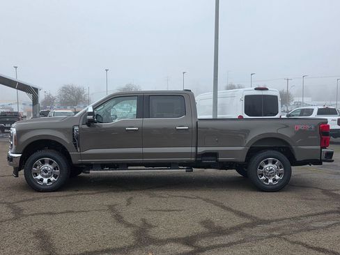 New 2026 Ford F350 Lariat w/ Chrome Package image 8