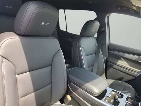 New 2026 Buick Enclave Sport Touring image 15