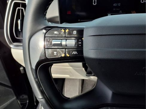 New 2026 Kia Sorento S AWD/4WD image 9