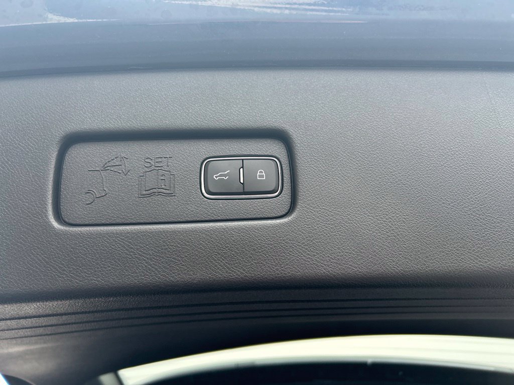 Certified 2020 Lincoln Aviator Reserve AWD/4WD image 9