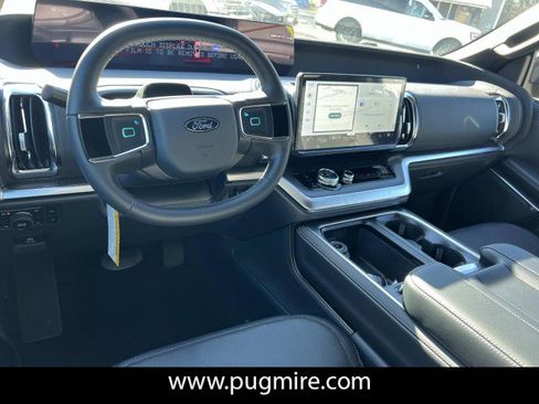 New 2026 Ford Expedition Platinum w/ Stealth Appearance Package image 16