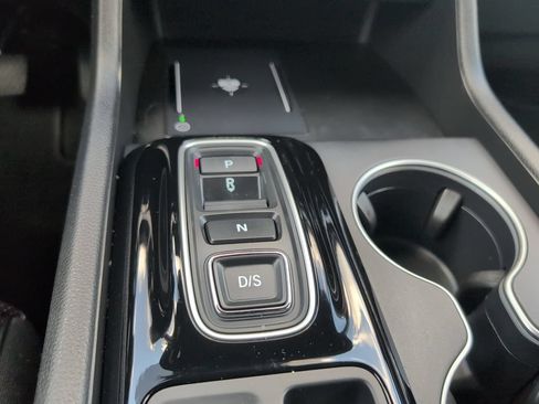 Used 2025 Honda Pilot Black Edition image 29
