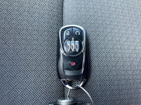 Used 2025 Buick Encore GX Preferred image 22