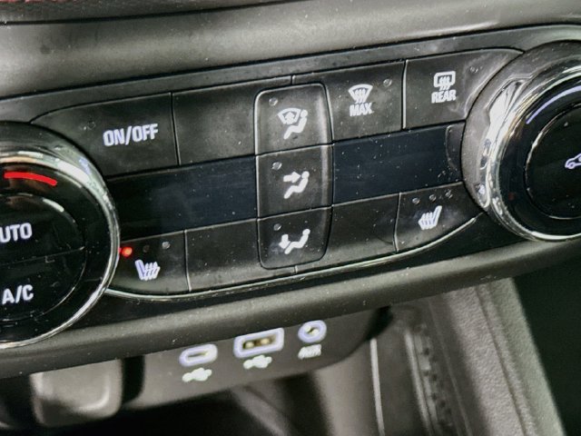 Used 2023 Chevrolet TrailBlazer RS w/ Sun and Liftgate Package AWD/4WD image 22