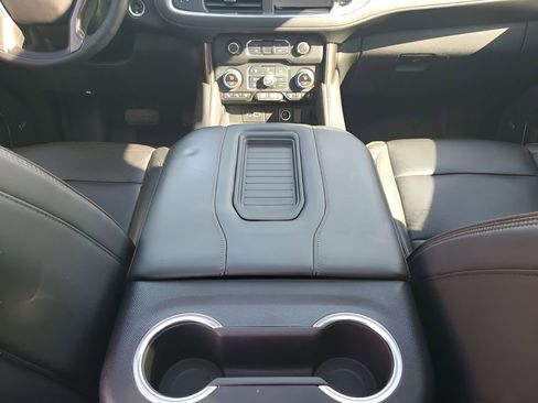 Used 2021 Chevrolet Tahoe High Country w/ Premium Package image 23