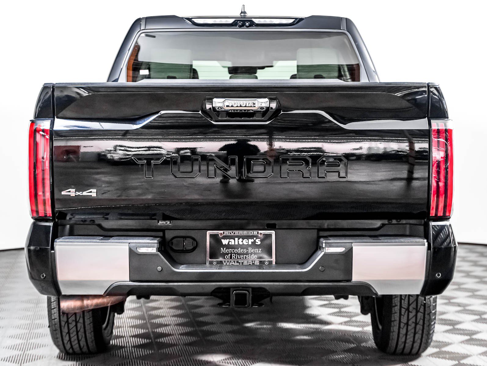 Used 2024 Toyota Tundra Limited AWD/4WD image 10