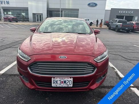 Used 2013 Ford Fusion SE FWD image 2