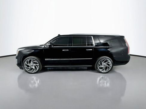 Used 2016 Cadillac Escalade ESV Platinum AWD/4WD image 2