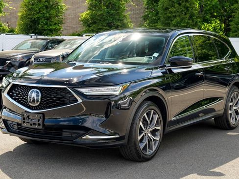 Used 2023 Acura MDX SH-AWD w/ Technology Package image 3