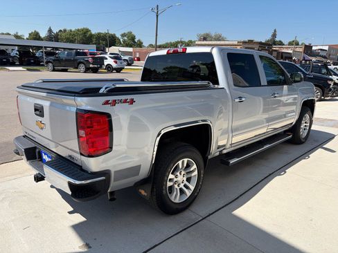 Used 2018 Chevrolet Silverado 1500 LT w/ All Star Edition AWD/4WD image 5