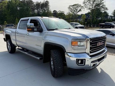 Used 2016 GMC Sierra 2500 SLT w/ Duramax Plus Package AWD/4WD image 1