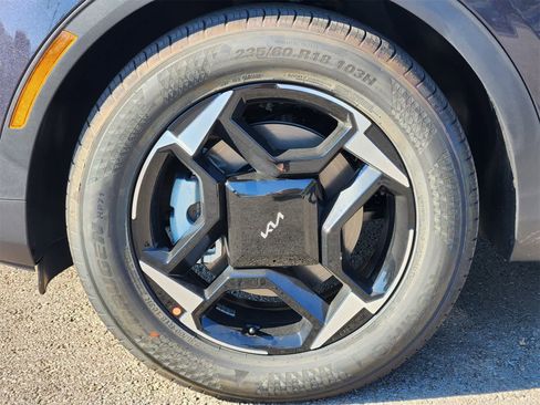 New 2026 Kia Sportage EX w/ EX Panorama Roof Package image 9