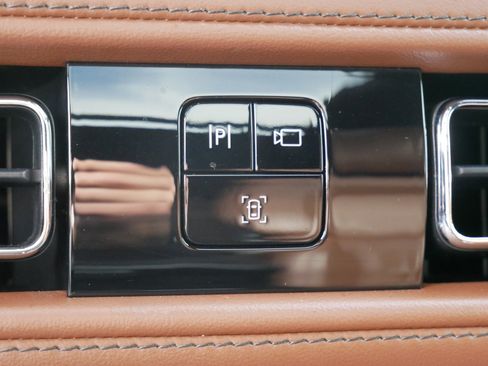 Used 2022 Lincoln Aviator Reserve w/ Equipment Group 201A image 30