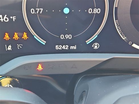 Certified 2025 Porsche Taycan 4S image 14