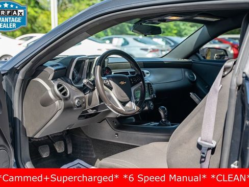 Used 2015 Chevrolet Camaro SS RWD image 17