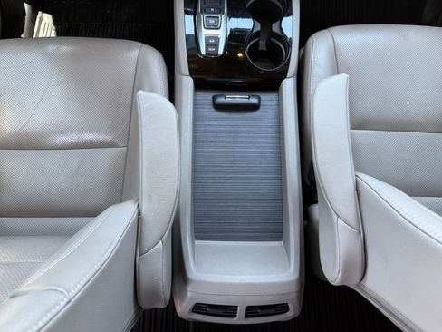 Used 2017 Honda Pilot Elite image 32