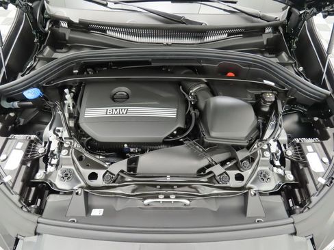 Certified 2025 BMW X1 xDrive28i w/ Premium Package image 29