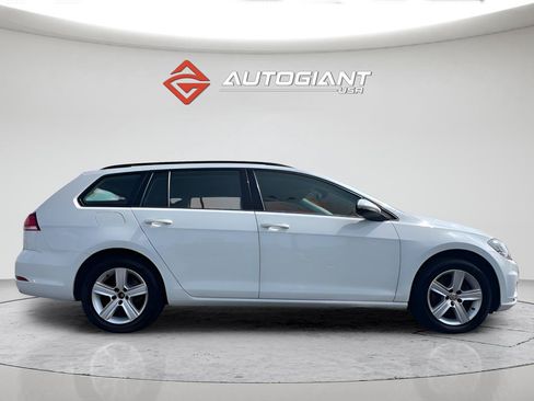 Used 2019 Volkswagen Golf S AWD/4WD image 9