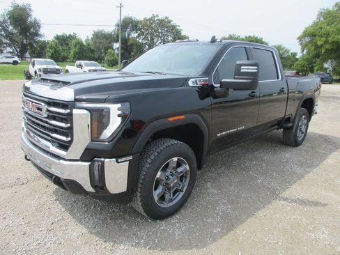 New 2026 GMC Sierra 3500 SLE w/ SLE Value Package AWD/4WD image 10