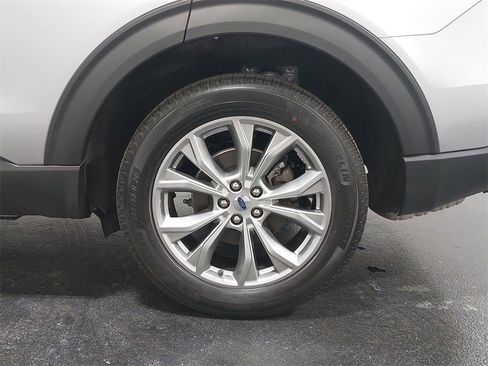 Used 2022 Ford Explorer Limited image 63