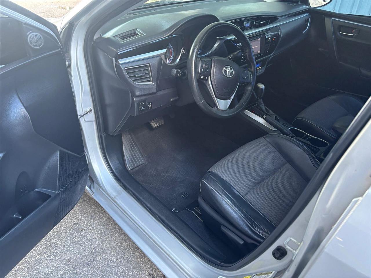 Used 2015 Toyota Corolla S FWD image 8