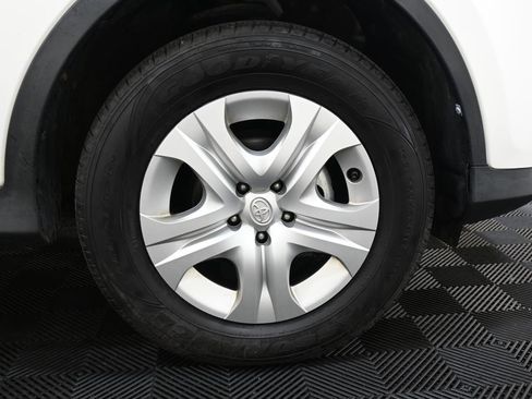 Used 2015 Toyota RAV4 LE AWD/4WD image 33