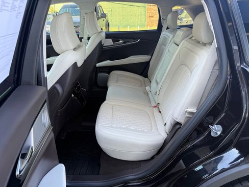 Used 2022 Lincoln Nautilus Black Label w/ Class II Trailer Tow Package image 12