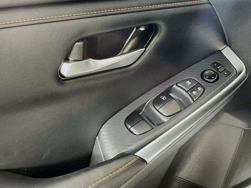 Certified 2022 Nissan Sentra SR w/ Midnight Edition image 15