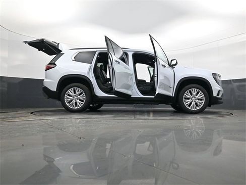 Used 2026 GMC Acadia Elevation w/ Elevation Premium Package image 34