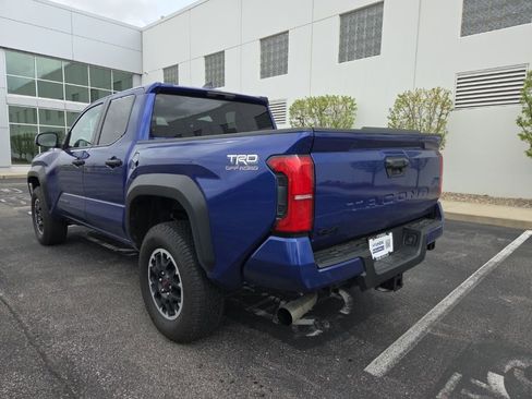 Used 2024 Toyota Tacoma TRD Off-Road image 6