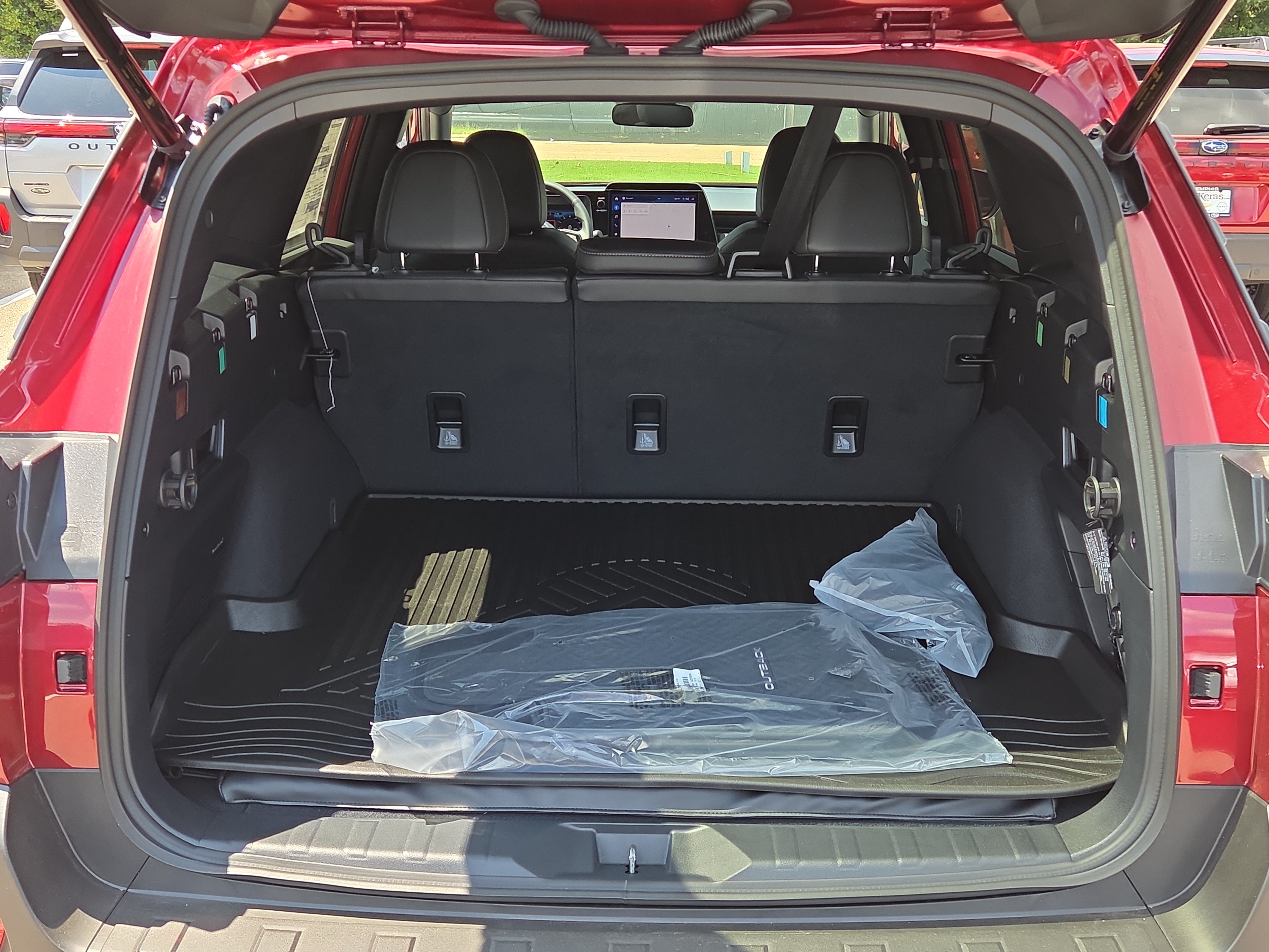 New 2026 Subaru Outback Limited AWD/4WD image 4