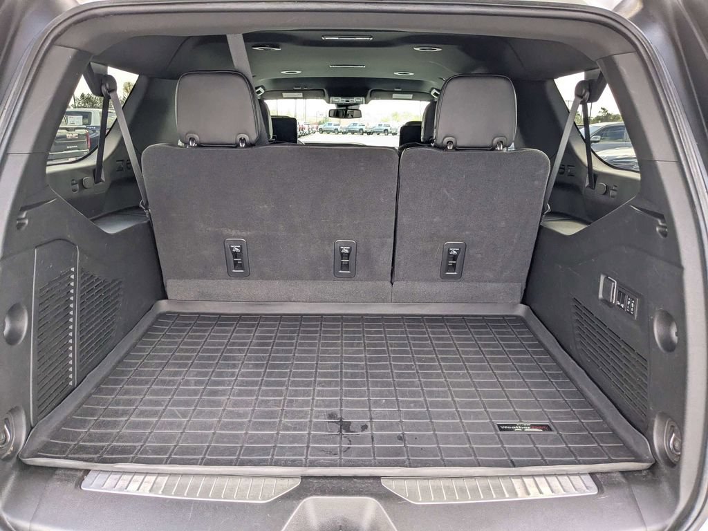Used 2023 GMC Yukon XL Denali AWD/4WD image 13