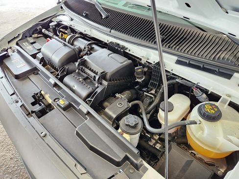 Used 2022 Ford E-350 and Econoline 350 Super Duty w/ Power Windows & Locks Group RWD image 14