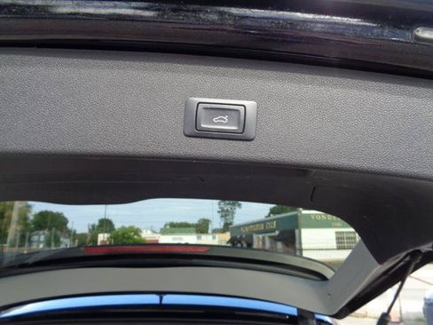 Used 2015 Audi Q5 2.0T Premium Plus AWD/4WD image 16