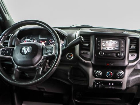 Used 2024 RAM 2500 Tradesman w/ Chrome Appearance Group image 18