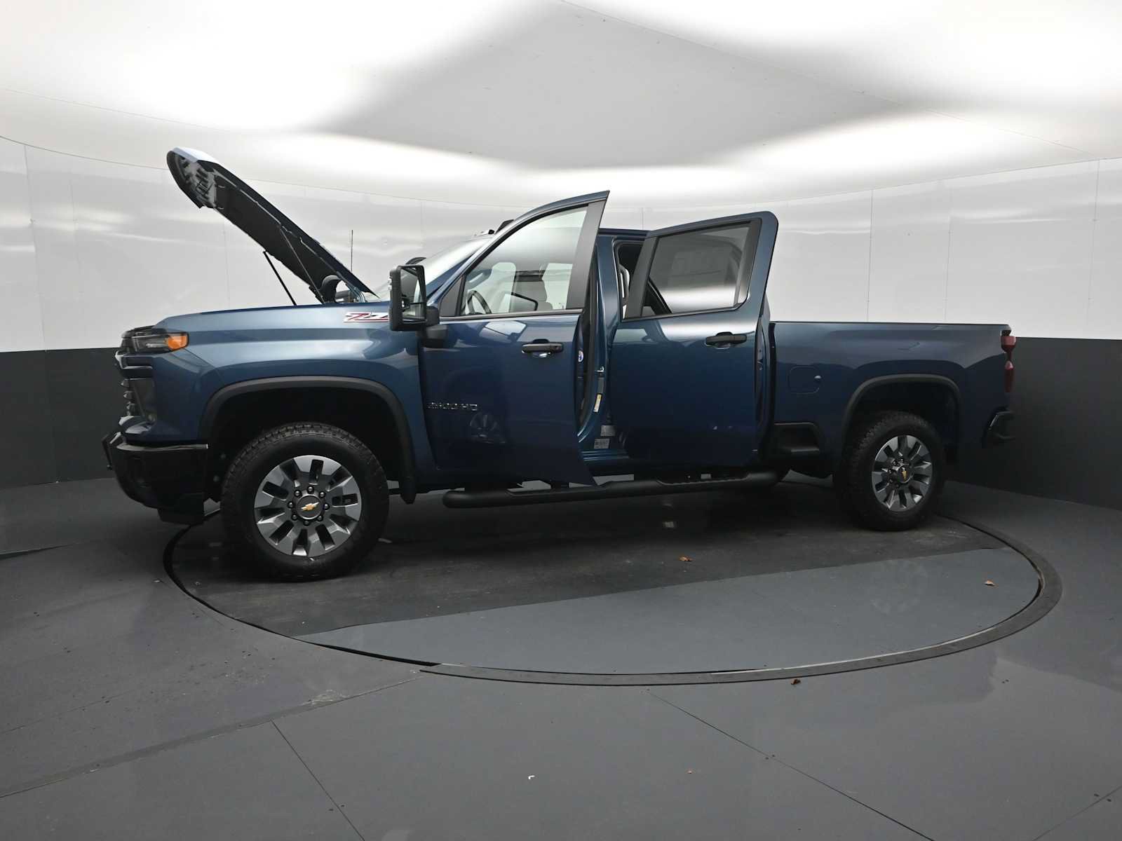 New 2026 Chevrolet Silverado 2500 Custom w/ Custom Value Package AWD/4WD image 29