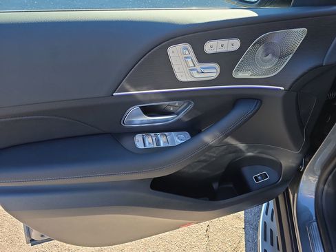 New 2026 Mercedes-Benz GLS 450 4MATIC image 11