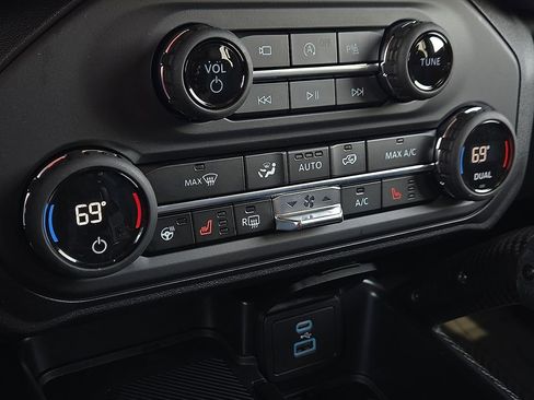 New 2025 Ford Bronco Raptor w/ Interior Carbon Fiber Pack image 15