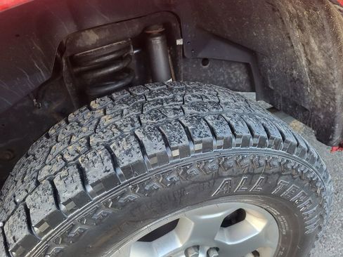 Used 2018 RAM 2500 SLT w/ Luxury Group image 11