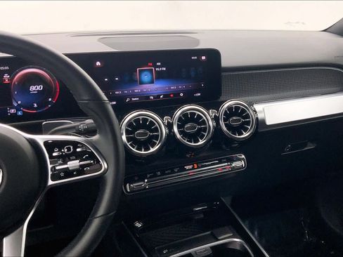 Certified 2023 Mercedes-Benz GLB 250 image 25