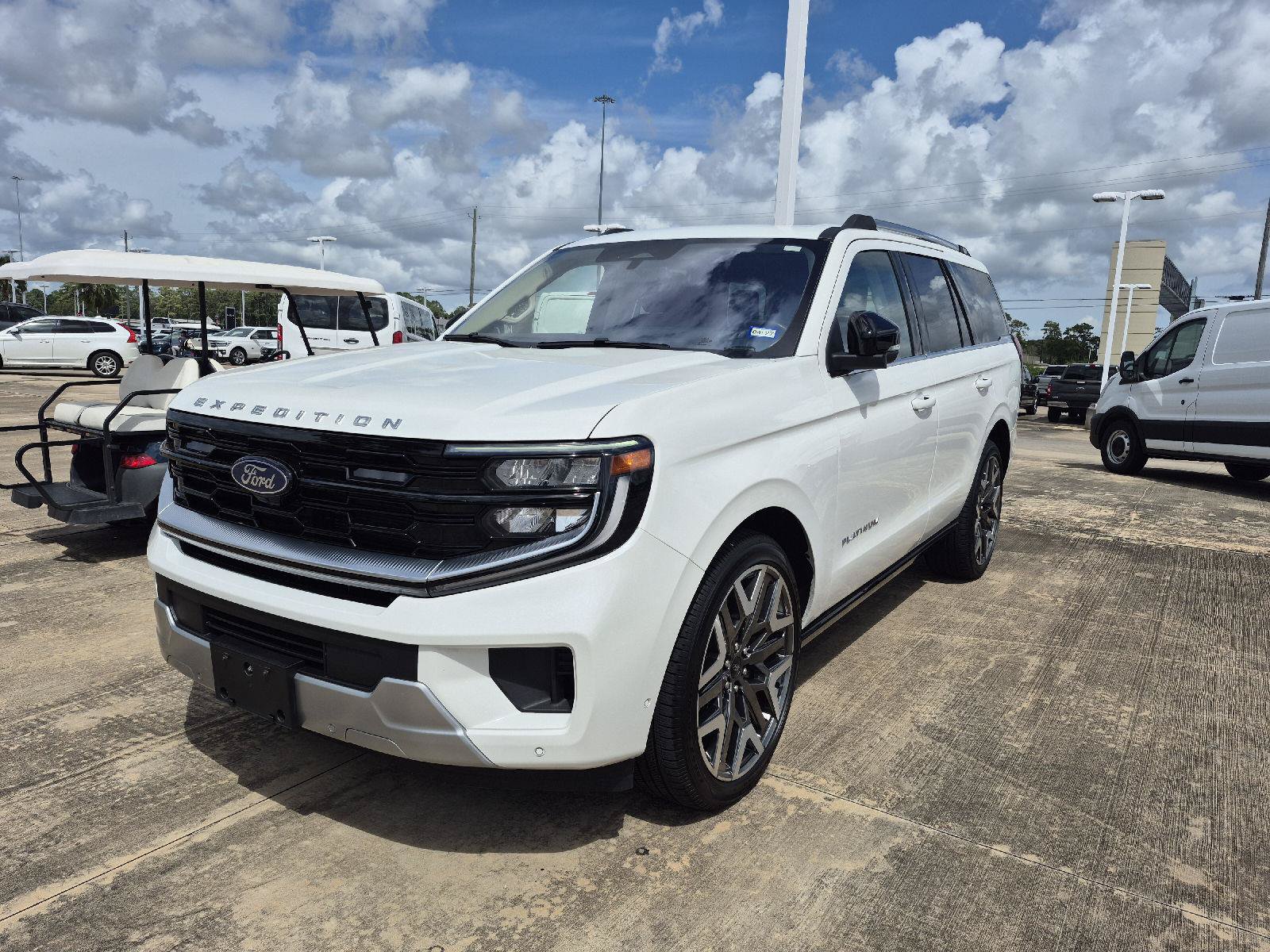 Used 2025 Ford Expedition Platinum w/ Platinum Ultimate Package AWD/4WD image 19