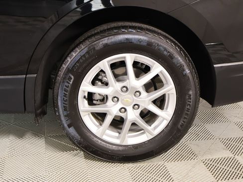 Used 2024 Chevrolet Equinox LT image 17