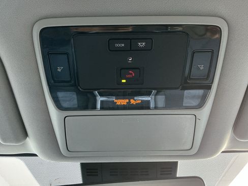 Certified 2024 Toyota Grand Highlander XLE image 16