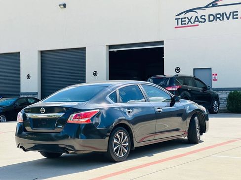Used 2015 Nissan Altima 2.5 S FWD image 10