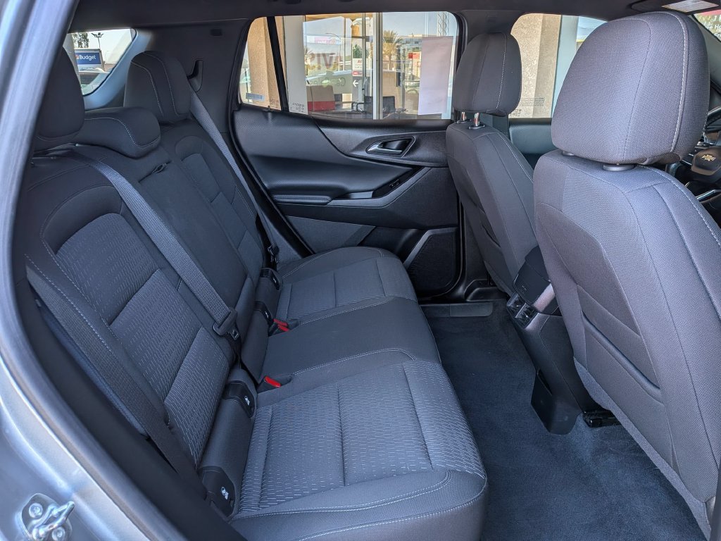Used 2025 Chevrolet Equinox LT AWD/4WD image 29