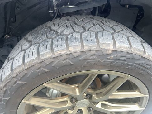 Used 2024 Lexus GX 550 image 9