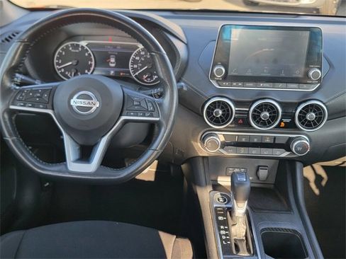Used 2022 Nissan Sentra SV image 12